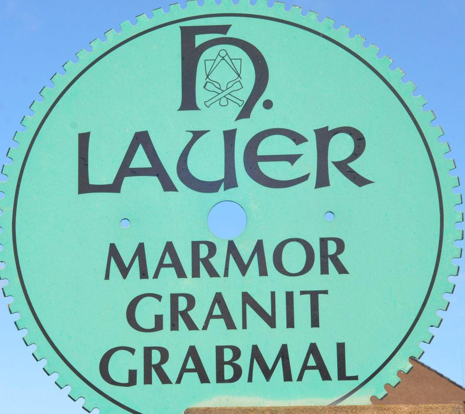 lauer granit marmor grabmal Steinmetz